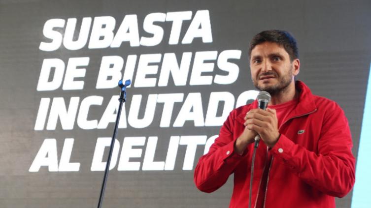 Exitosa primera subasta de autos incautados