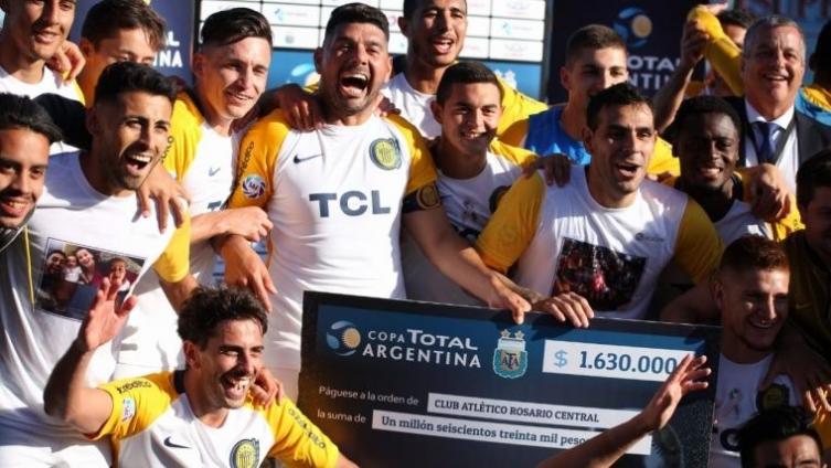 La fiesta es de Central: le ganó bien a Newell ´s y es semifinalista