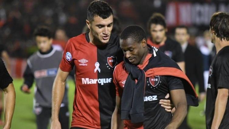 ¿Se acabó la paciencia?: Leal podría perder la titularidad en Newell ´s