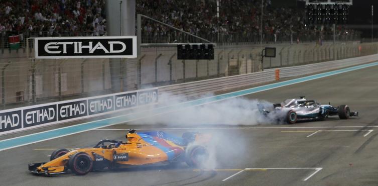 Fórmula 1: Lewis Hamilton celebró en la última del año y Fernando Alonso se despidió