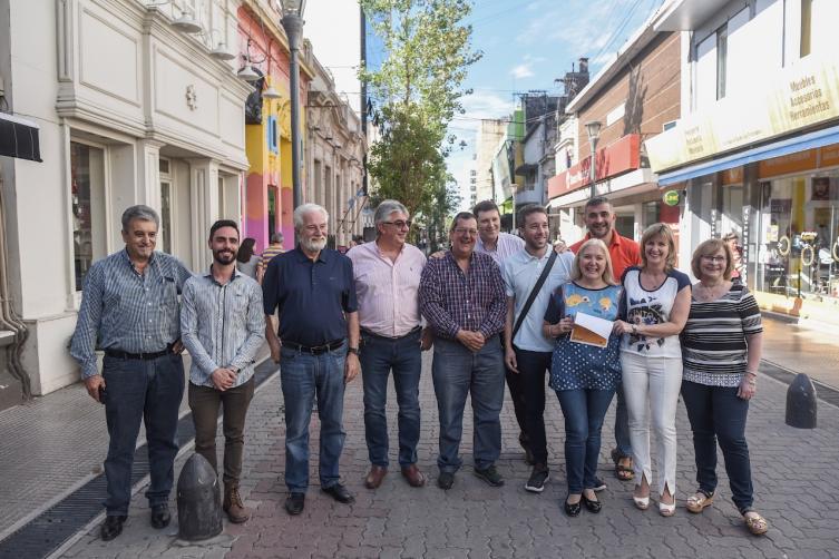 Una propuesta para potenciar los comercios de la ciudad