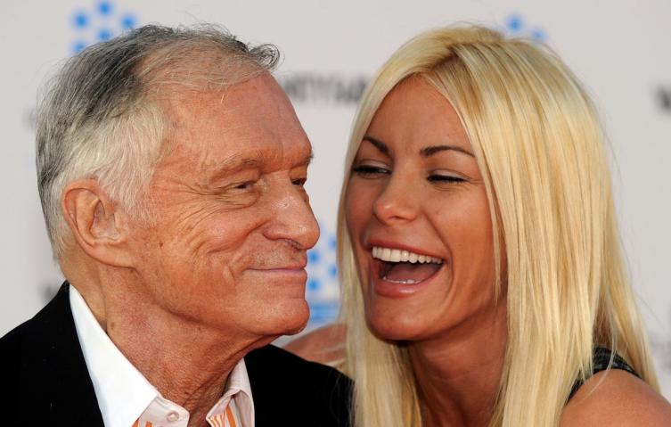La viuda del dueño de Playboy hizo una sorpresiva confesión sexual sobre el magnate