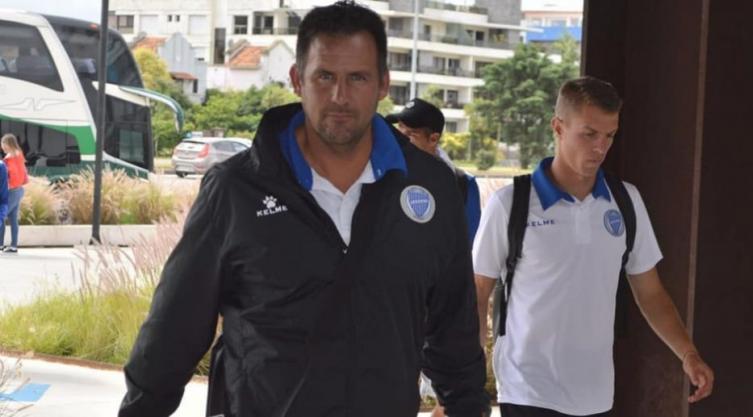 Diego Dabove dice que de Colón por ahora 