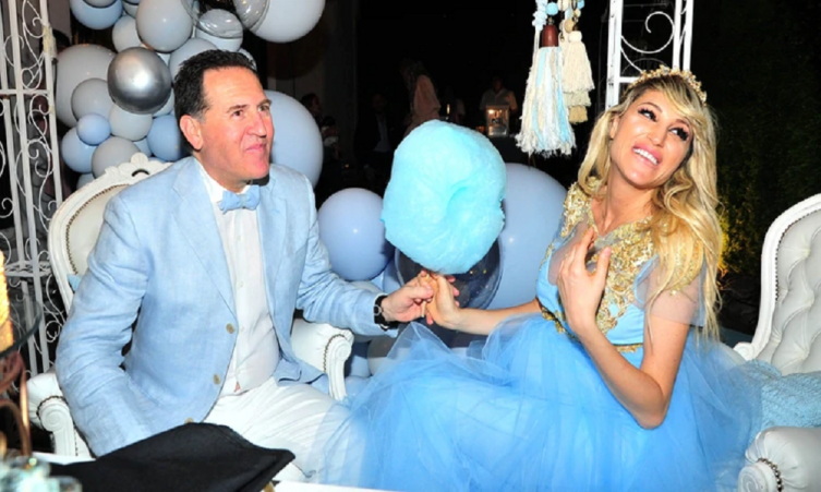 El lujoso baby shower de Vicky Xipolitakis: regalaron dólares a los invitados