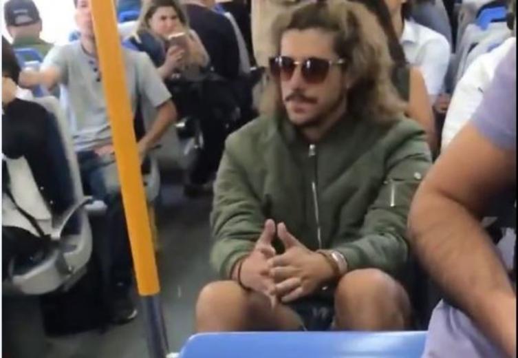 Video: pasajeros del Mitre obligaron a Rodrigo Eguillor a bajar del tren