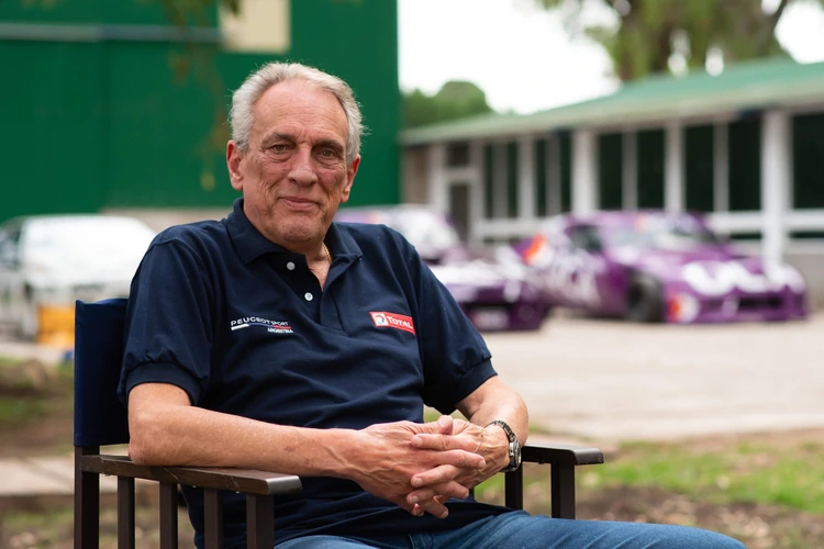 Juan María Traverso inauguró su museo, muestra sus autos y critica a todos