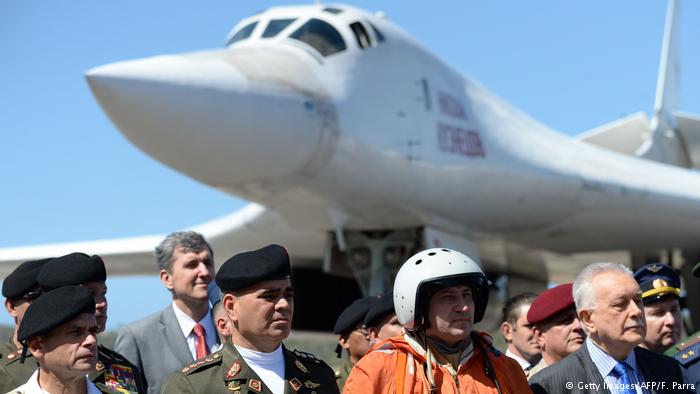 Aviones rusos en Venezuela preocupan a Estados Unidos