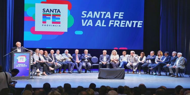 Lifschitz realizó un balance de gestión