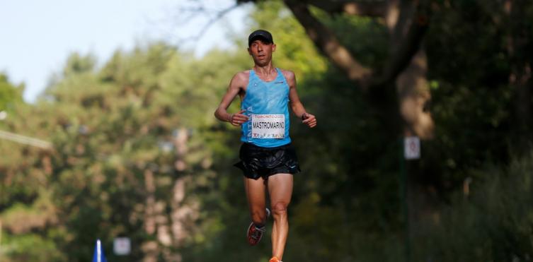 Mastromarino vendió los bonos necesarios y podrá estar en el Maratón de Sevilla