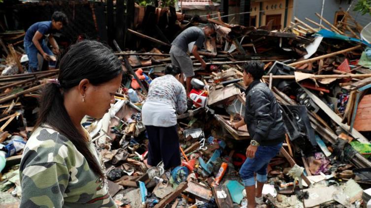 Indonesia: elevan el nivel de alerta sobre el volcán que provocó el tsunami