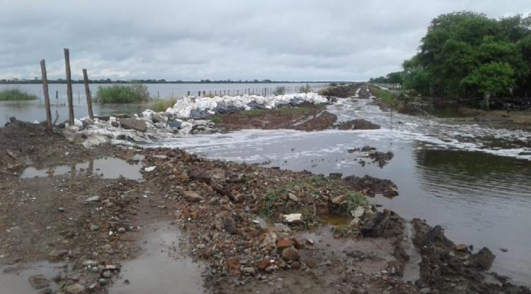 Un pueblo pide que pare de llover