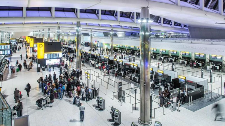 La amenaza de los drones: otro aeropuerto afectado