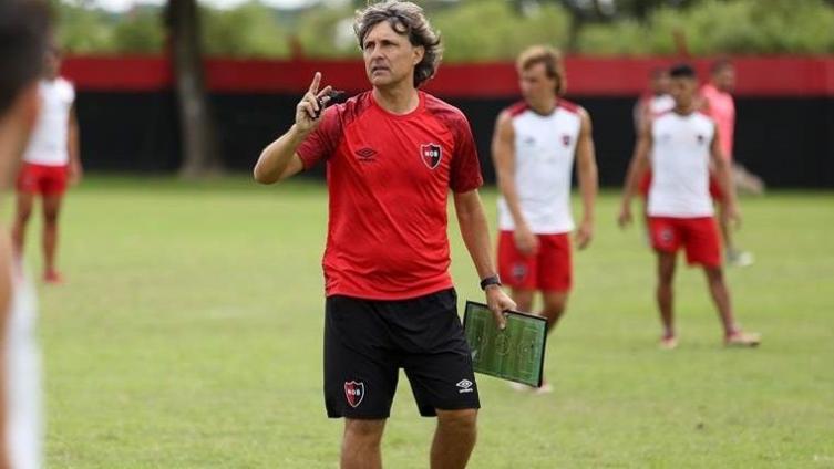 Las primeras sorpresas de Bidoglio en la pretemporada de Newell ´s