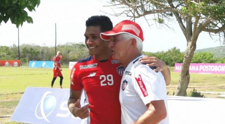 Comesaña contó qué le dijo Teo Gutiérrez cuando le ofreció jugar en Colón