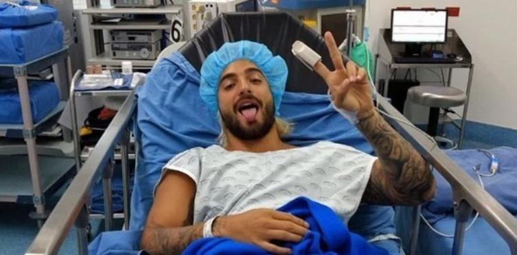 Maluma en el quirófano: tuvo que ser operado por una vieja lesión
