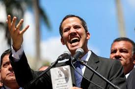 Guaidó juró como 