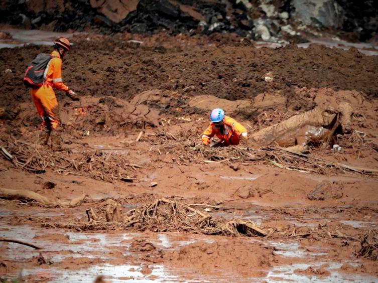 Hay 5 detenidos por la tragedia de la represa brasileña
