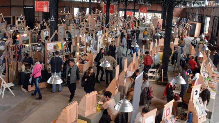Convocatoria para puestos comerciales en el Mercado de Frutos Culturales  