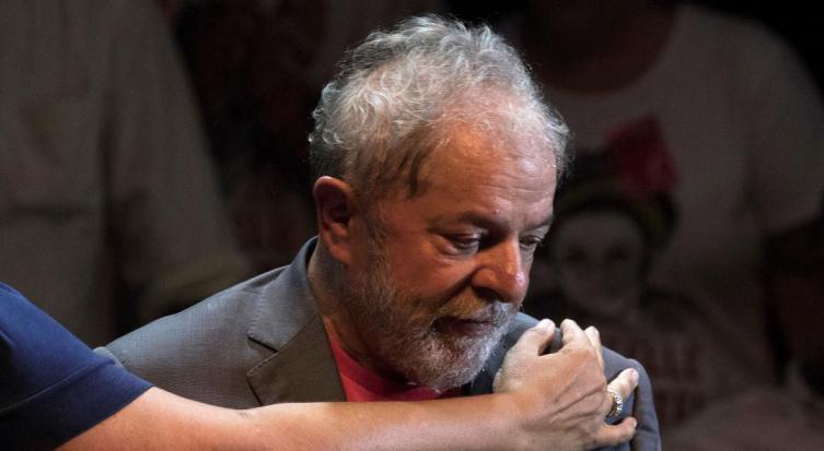 Lula fue condenado a casi 13 años de prisión por Lava Jato