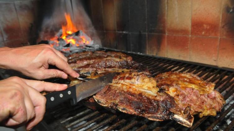 Aumentó la carne: ¿cuánto sale hacer un asado en Santa Fe?