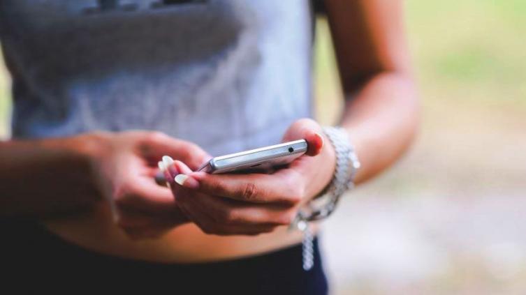 Algunas aplicaciones podrían estar espiándote desde tu celular