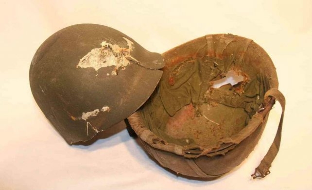 Se recuperó el casco de Malvinas que se remataba en internet