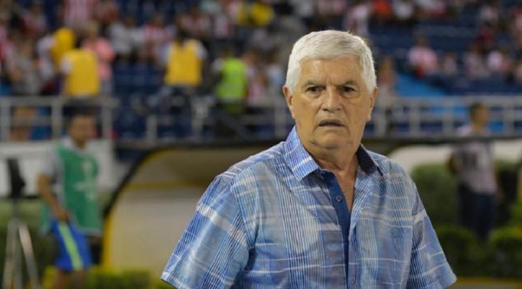 Comesaña renunció como DT de Colón