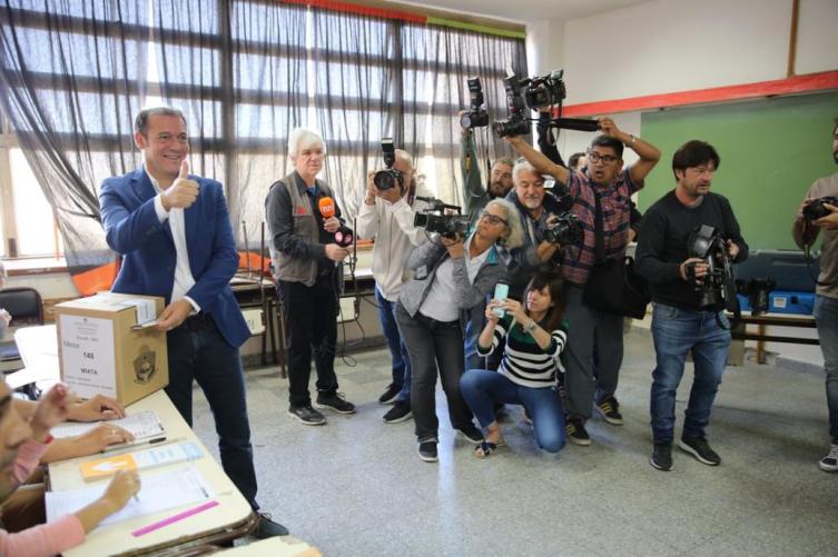 Comenzó en Neuquén la elección que definirá el pulso de la campaña nacional