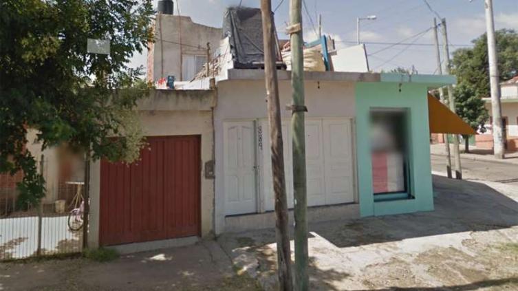 Encontró a su marido mientras abusaba de su hija y lo mató