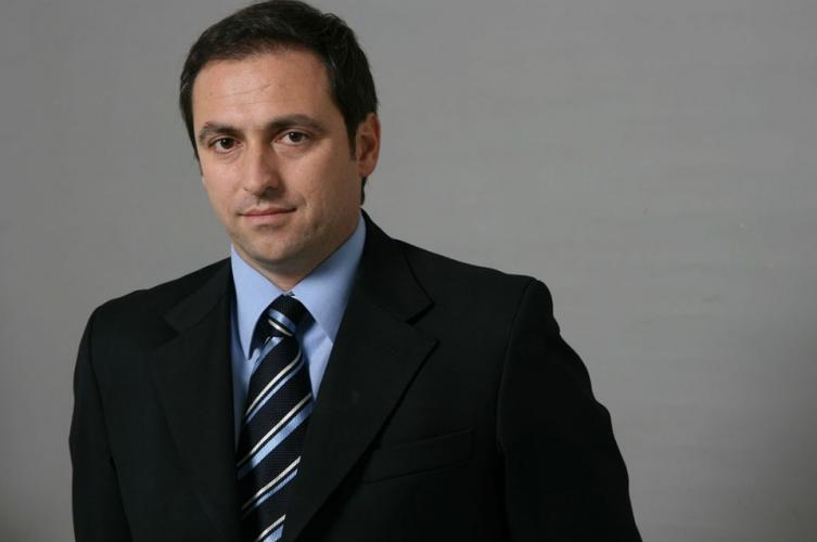 La UCR de Córdoba proclamó a Mestre como candidato