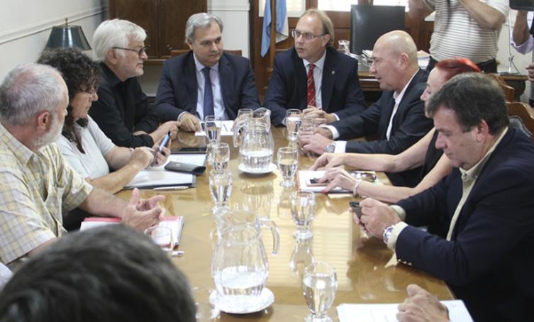 Paritaria provincial: Hoy continuan las negociaciones
