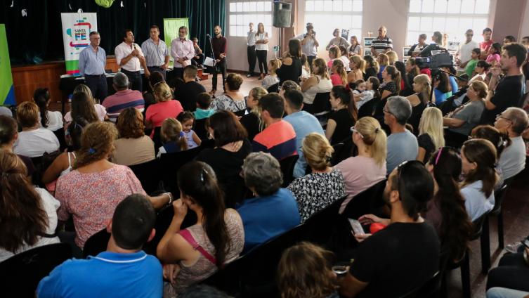 La provincia sorteó 21 viviendas en Sauce Viejo