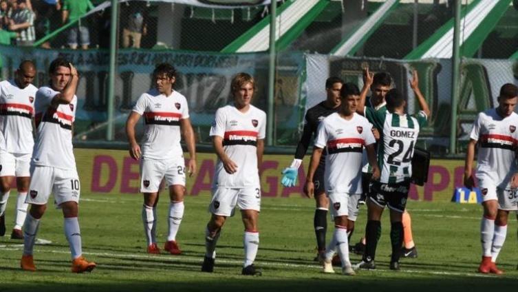 Newell ´s jugó mal, rescató un punto ante Banfield y cerró un flojo torneo