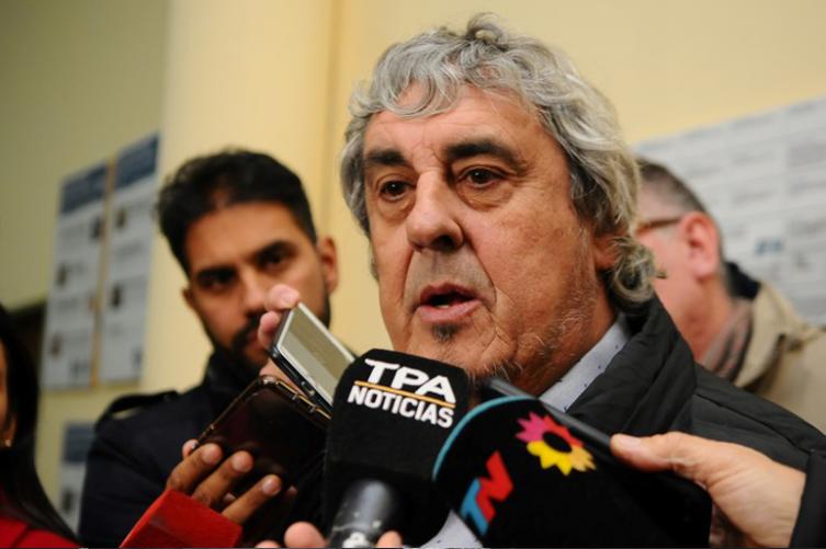El gobierno socialista minimiza el trabajo y el salario del sector catedrático  