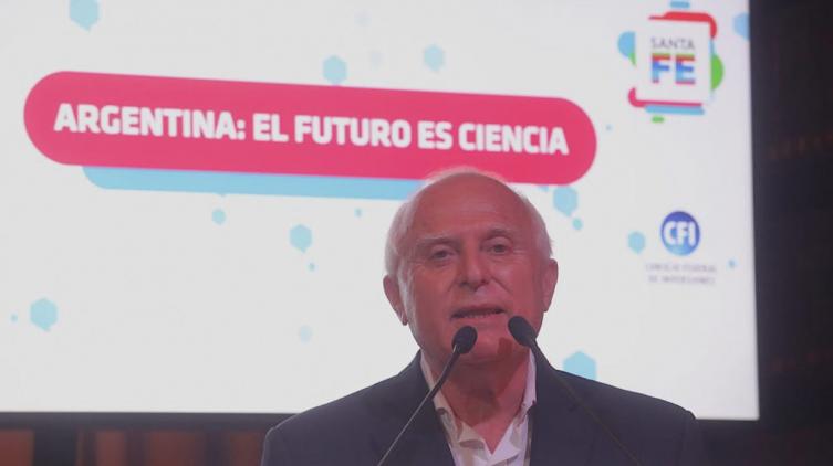“La ciencia y la tecnología son esenciales para un proyecto de país”