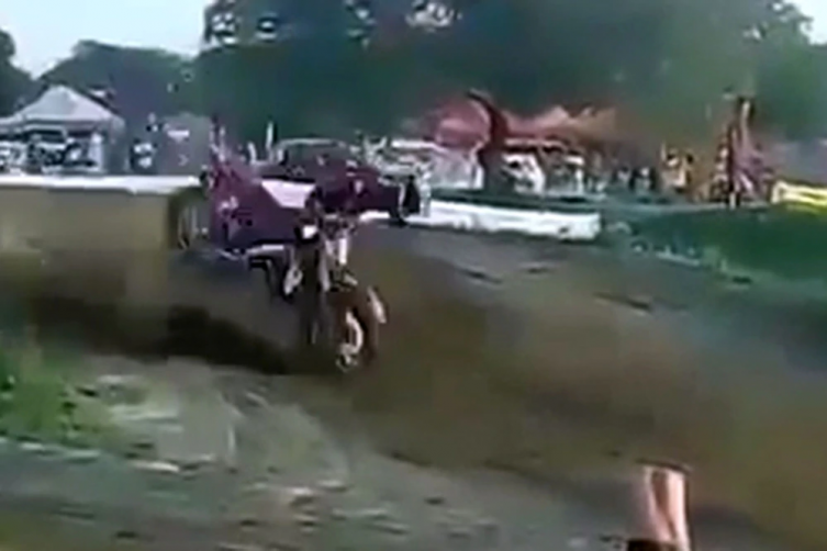 Conmoción en Brasil: un joven piloto de motocross murió en plena competencia