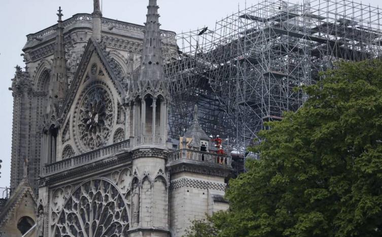 Devastador incendio en la Catedral de Notre Dame