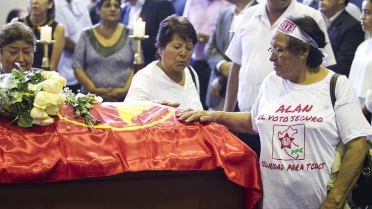 El ex presidente peruano Alan García dejó una carta antes de suicidarse