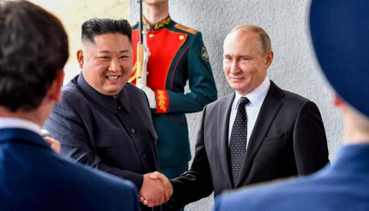 Kim y Putin dan inicio a la cumbre en Vladivostok