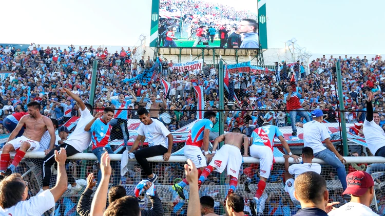 Arsenal volvió a la Superliga