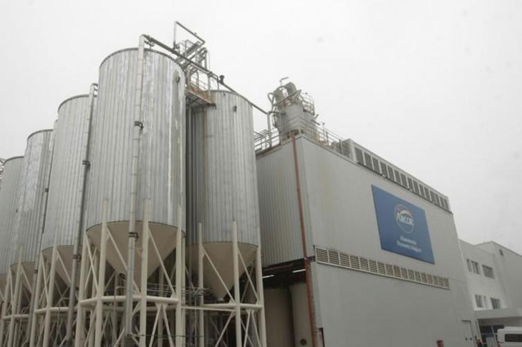 Arcor cierra una de sus plantas durante un mes
