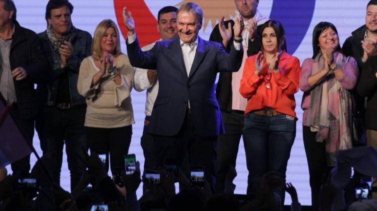 Histórico triunfo del peronismo en Córdoba