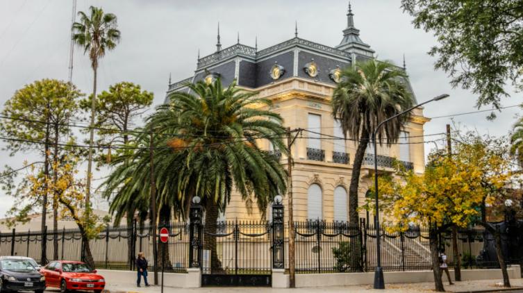 La provincia reabrió La Casa de la Cultura