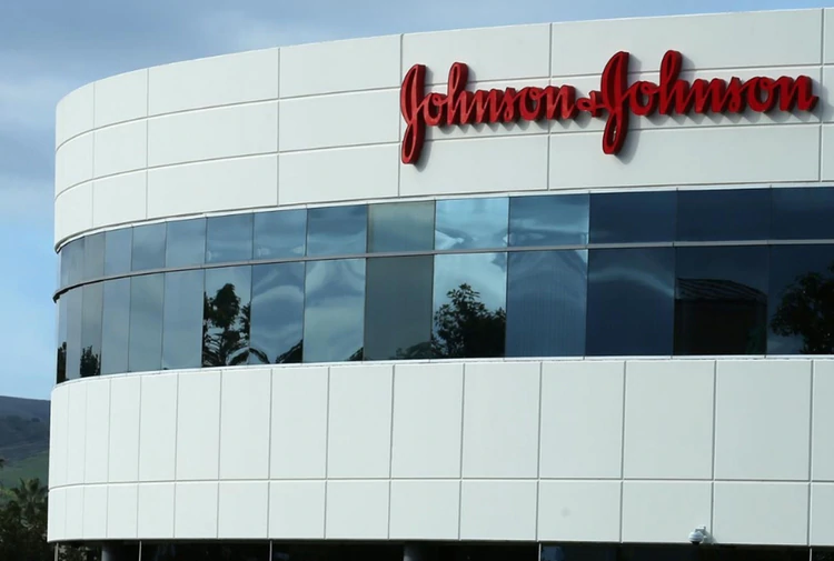 El FBI en Brasil: investiga a Johnson & Johnson, Siemens, General Electric y Philips por sobornos 