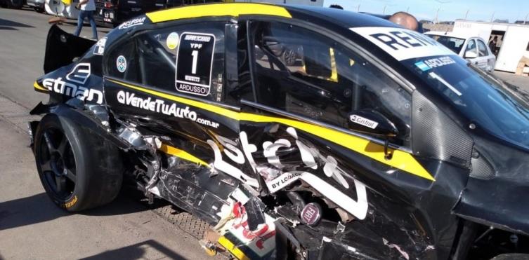 Súper TC2000: el auto del santafesino Ardusso quedó destruido