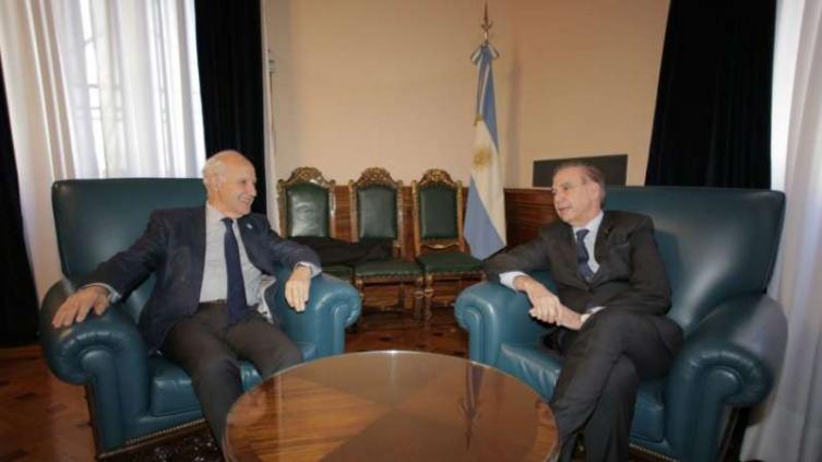 Lavagna se reunió con Pichetto para discutir un nuevo consenso