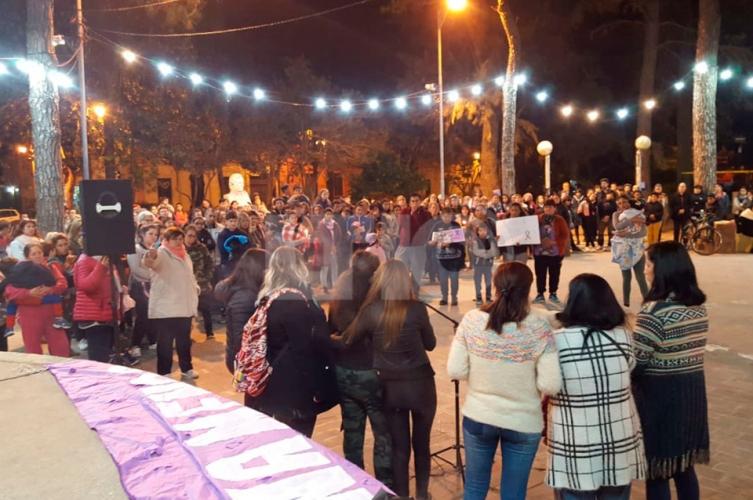Marcha para reclamar por el asesinato de Carla Morel