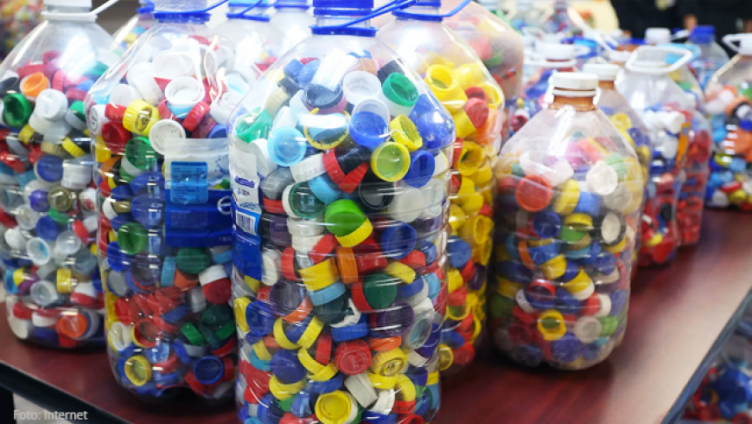 Concurso escolar para fomentar el reciclaje de plásticos