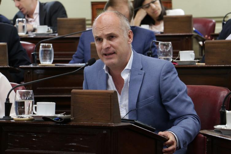 Henn exige a Nación avanzar con el Parque Comercial y Logístico