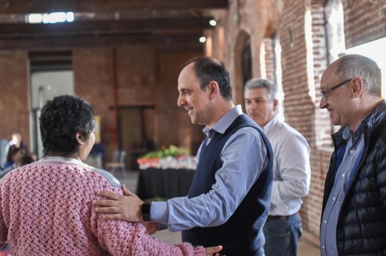 “Miles de santafesinos acceden a la escritura de sus viviendas” 